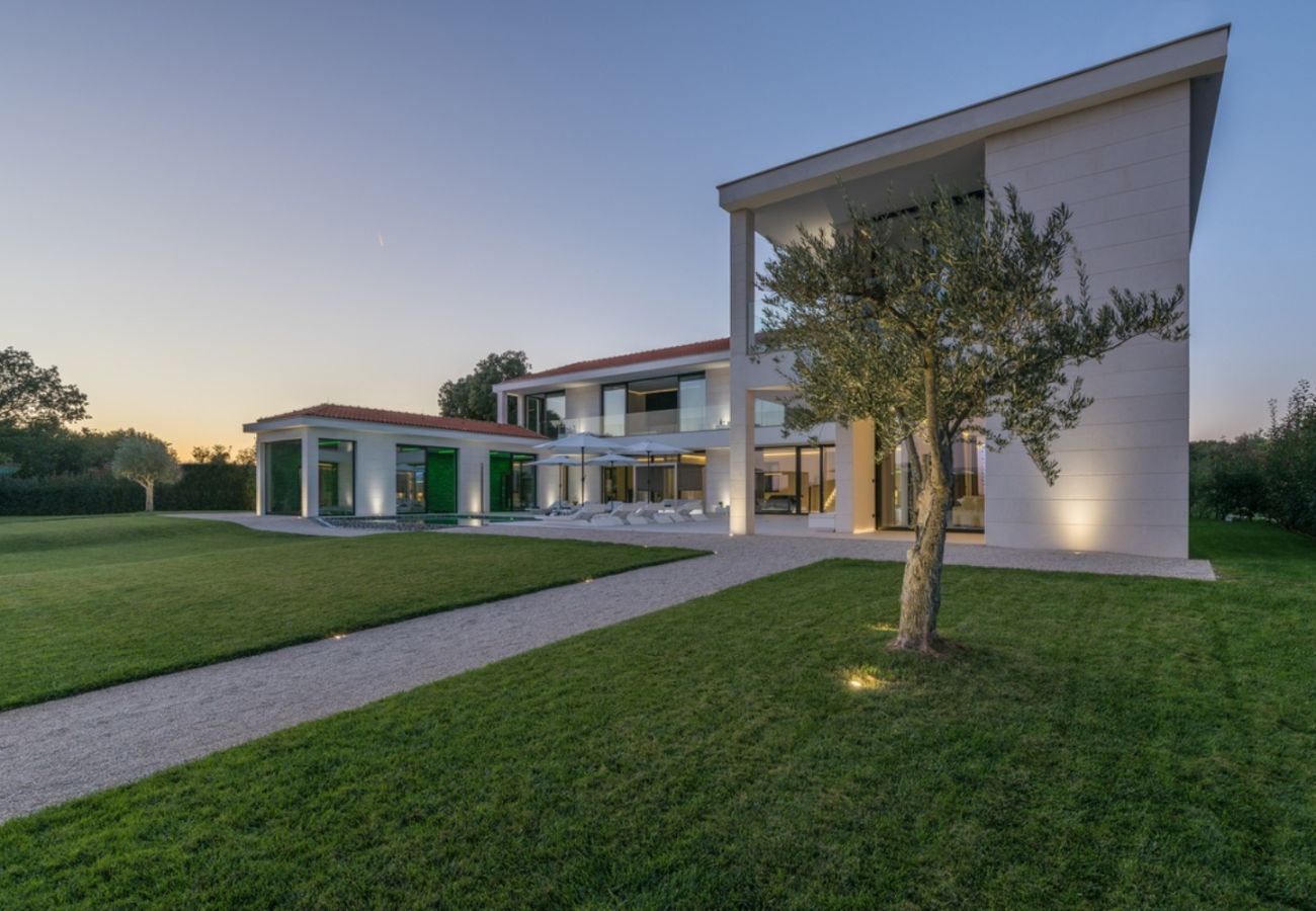Villa in Vrsar - Villa La Reina for 10 people only 20 meters from the sea with sauna & heated pool near Poreč - Daily Housekeeping
