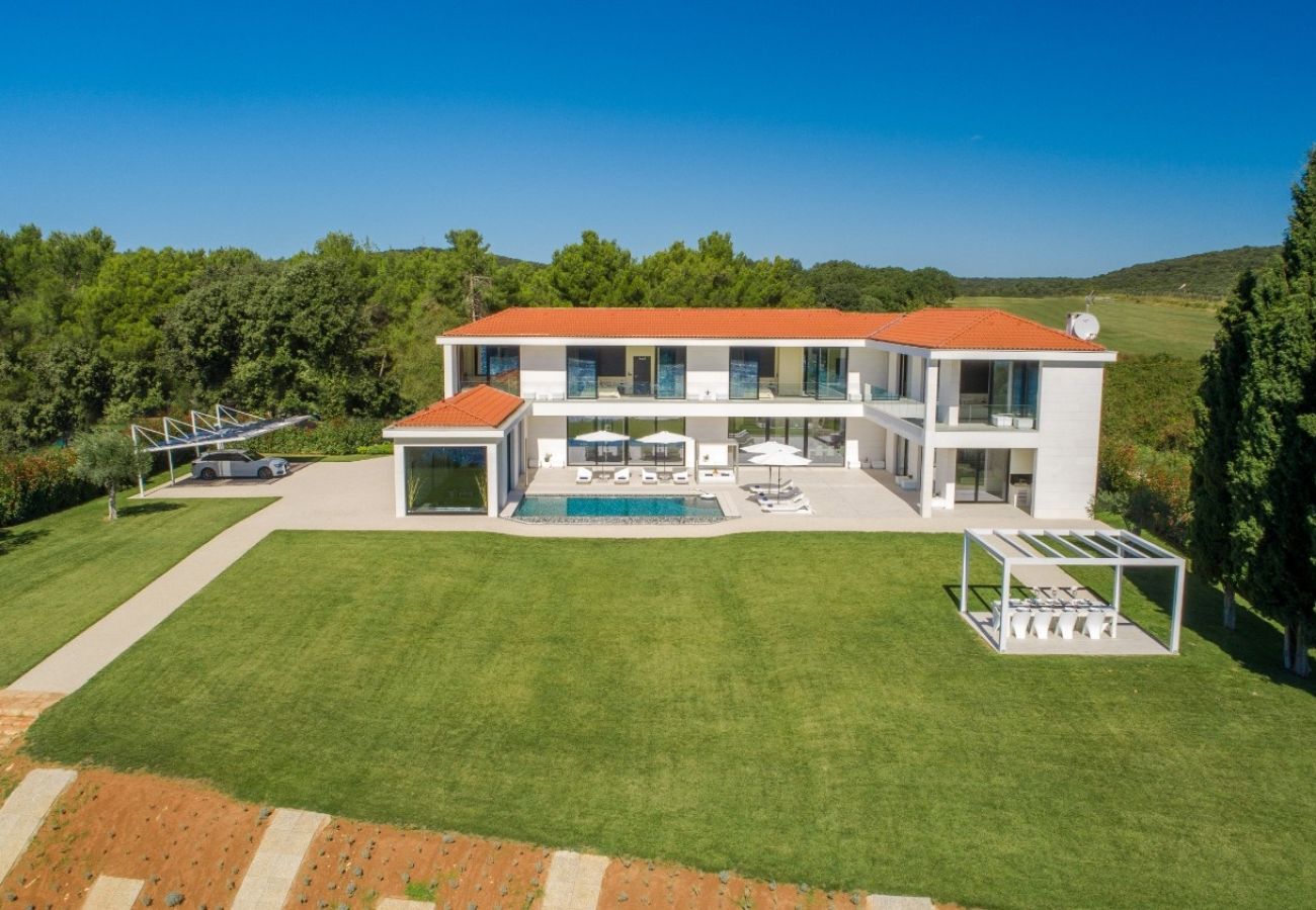 Villa in Vrsar - Villa La Reina for 10 people only 20 meters from the sea with sauna & heated pool near Poreč - Daily Housekeeping