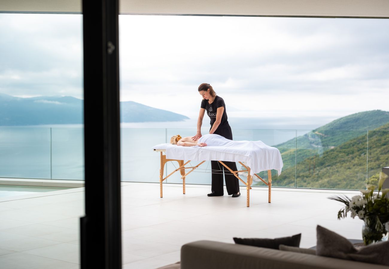 Villa in Mošcenice - Villa 3.0 near Opatija for 8 people with indoor and outdoor pool & wellness