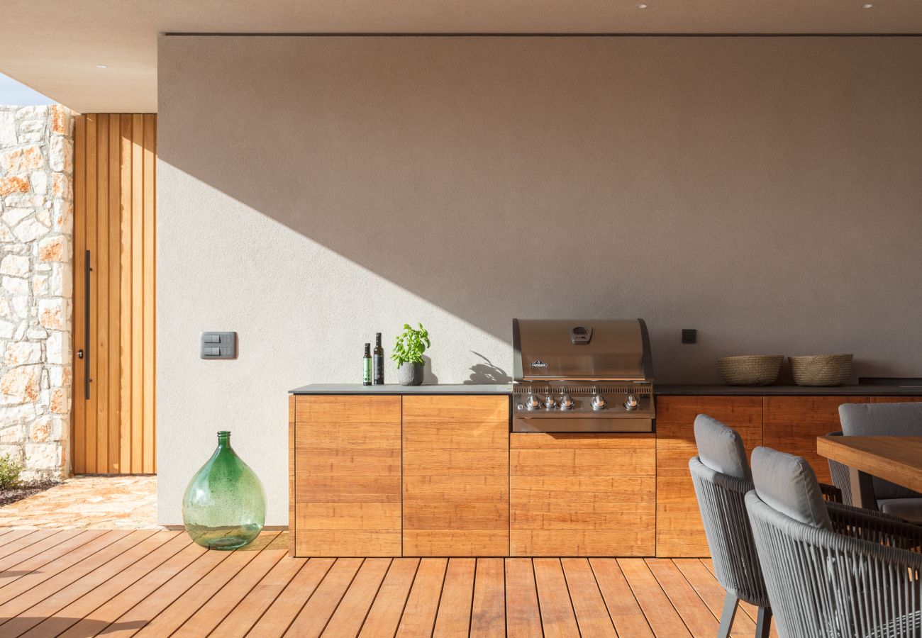 Villa in Vodnjan - Villa Gaia 1 for 9 people near Vodnjan with sauna & heated pool