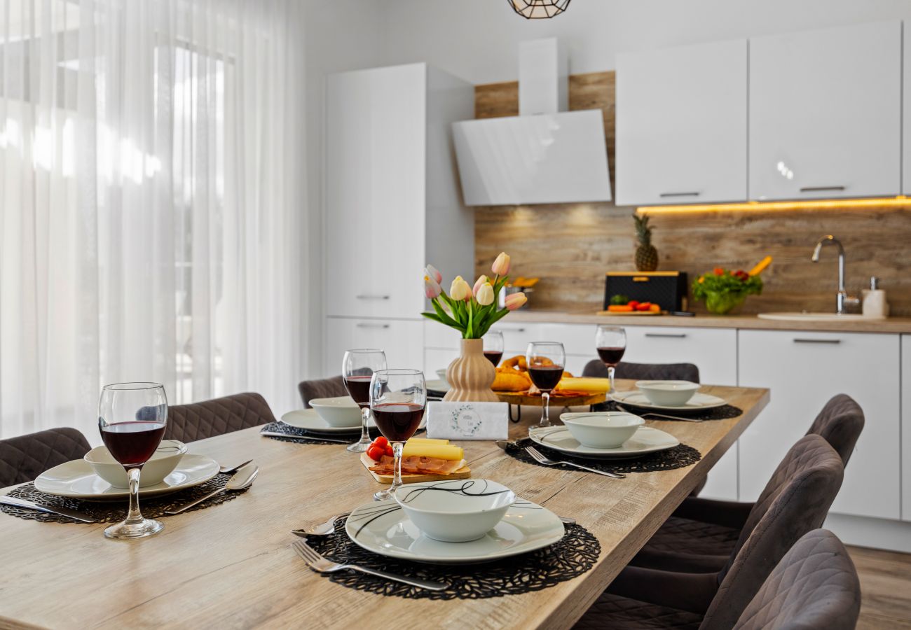 Villa in Galižana - Villa Lu near Fažana for 7 people with private pool, kids playground & sea view