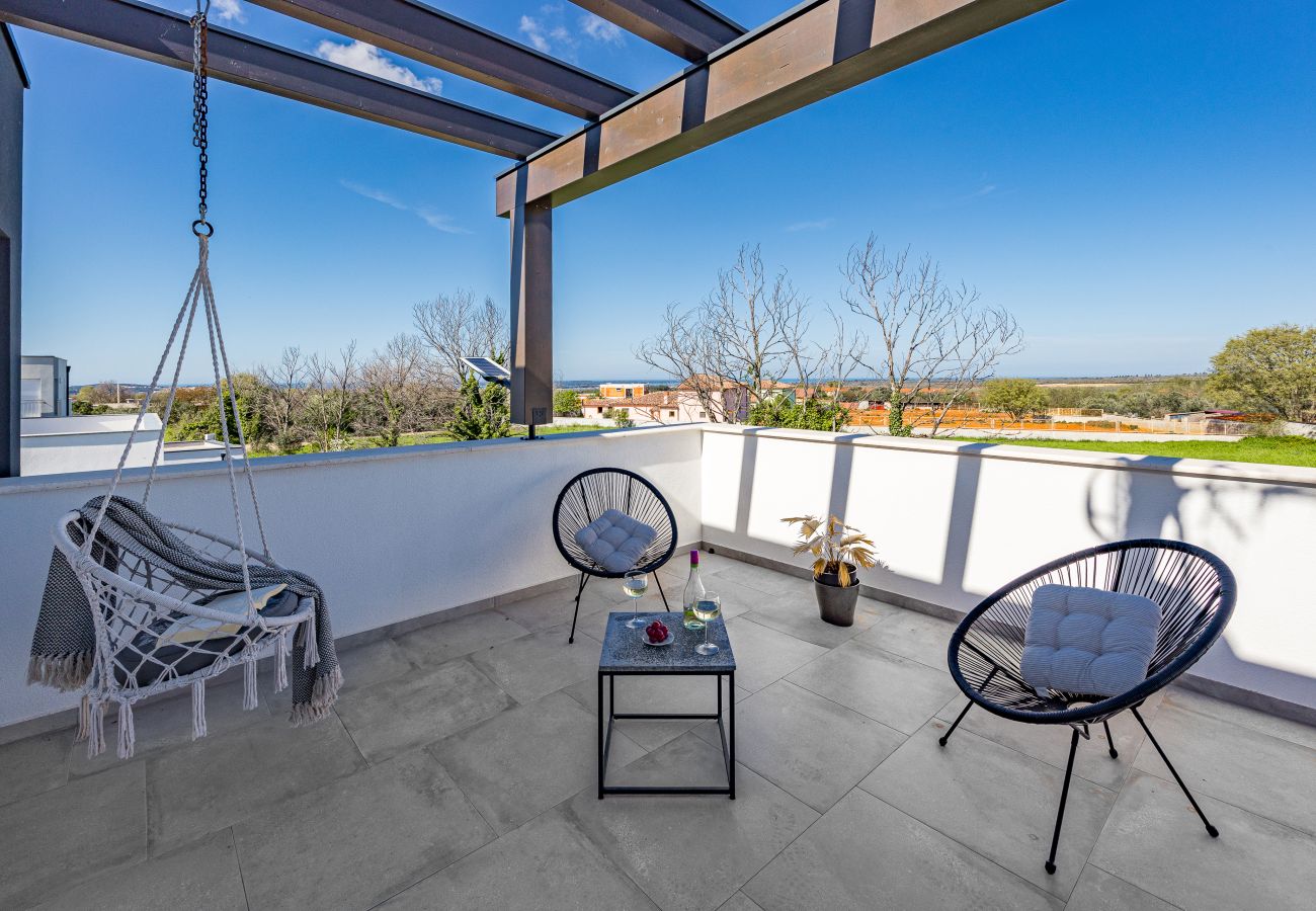Villa in Galižana - Villa Lu near Fažana for 7 people with private pool, kids playground & sea view