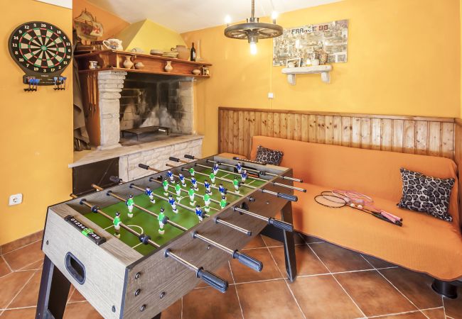 Villa in Marcana - Villa Sole Istria near Pula for 7 people with jacuzzi and children playground Villa in Marcana - Villa Sole Istria near Pula for 7 people with jacuzzi and children playground