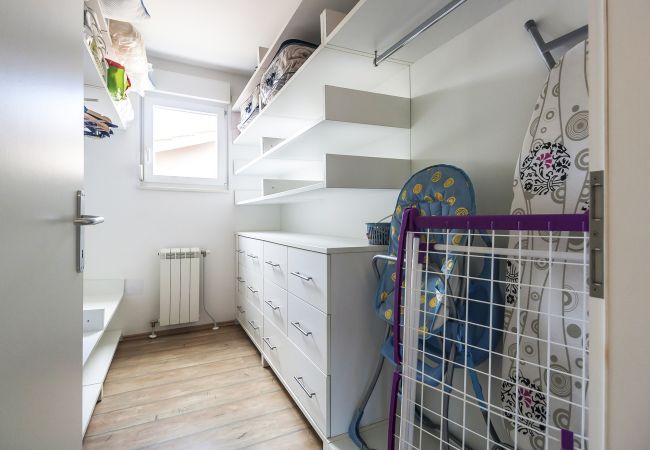 Villa in Marcana - Villa Sole Istria near Pula for 7 people with jacuzzi and children playground Villa in Marcana - Villa Sole Istria near Pula for 7 people with jacuzzi and children playground