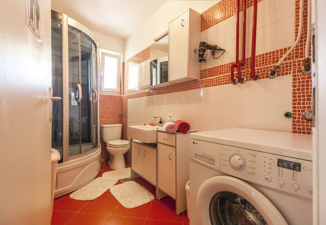 Villa in Marcana - Villa Sole Istria near Pula for 7 people with jacuzzi and children playground Villa in Marcana - Villa Sole Istria near Pula for 7 people with jacuzzi and children playground