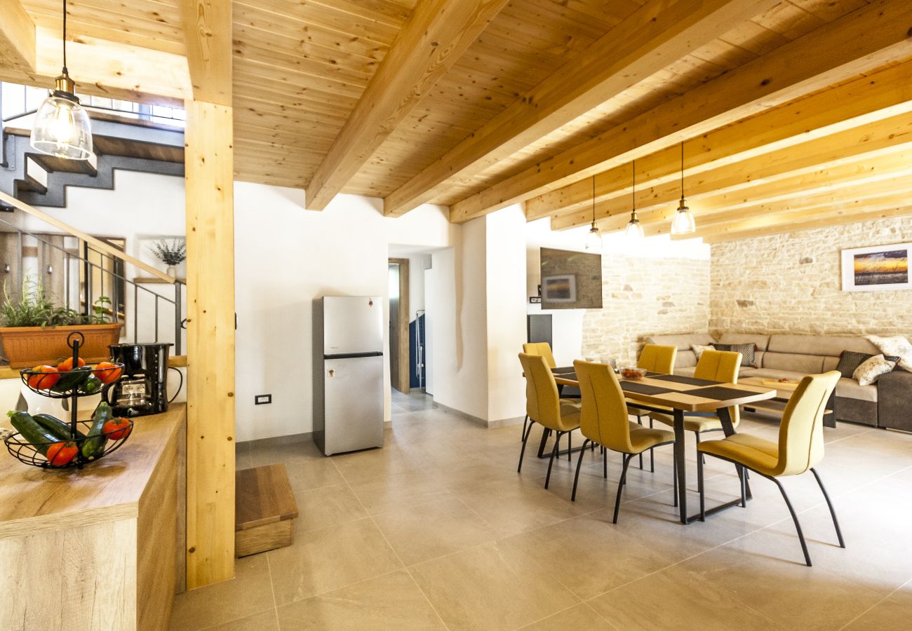 Villa in Modrušani - Villa Doda in Central Istria for 6 people with heated pool and sauna