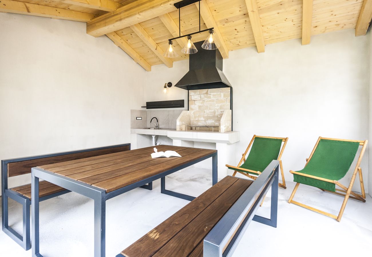 Villa in Modrušani - Villa Doda in Central Istria for 6 people with heated pool and sauna