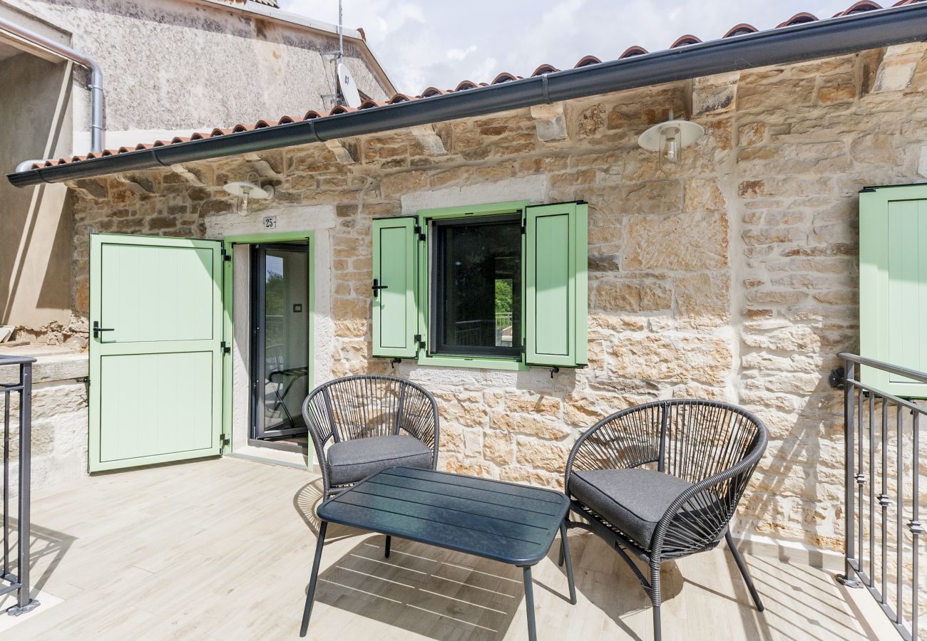 Villa in Modrušani - Villa Doda in Central Istria for 6 people with heated pool and sauna