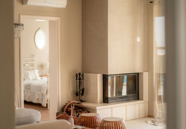 Villa in Višnjan - Villa Moonlight 1 near Poreč for 9 person - pet friendly with large garden, playground & 50 m2 pool Villa in Višnjan - Villa Moonlight 1 near Poreč for 9 person - pet friendly with large garden, playground & 50 m2 pool