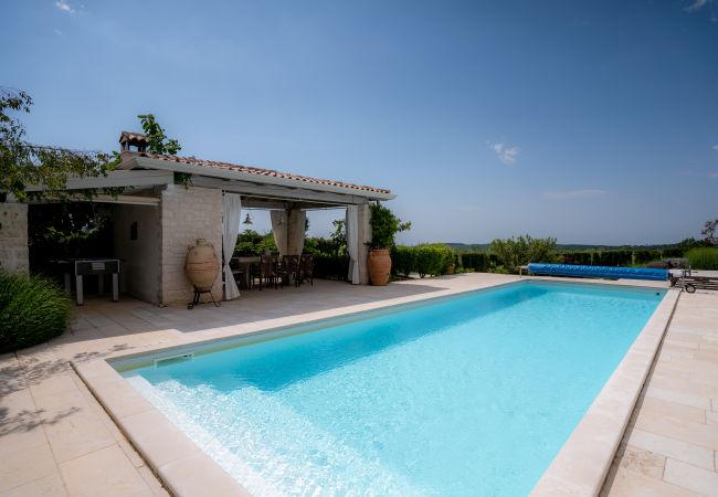 Villa in Višnjan - Villa Moonlight 1 near Poreč for 9 person - pet friendly with large garden, playground & 50 m2 pool Villa in Višnjan - Villa Moonlight 1 near Poreč for 9 person - pet friendly with large garden, playground & 50 m2 pool