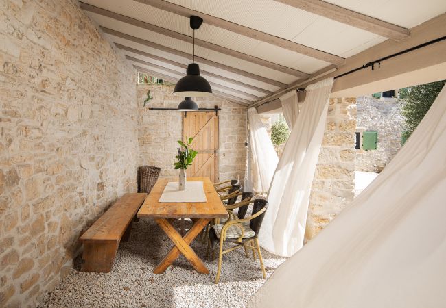 Villa in Bale - Villa Stanza Campitelli for up to 21 people in Central Istria with private pool and pet friendly Villa in Bale - Villa Stanza Campitelli for up to 21 people in Central Istria with private pool and pet friendly