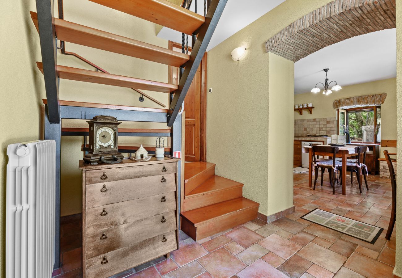 Villa in Sveti Kirin - House Edera in Central Istria for 6 people with large garden and salt - water private pool