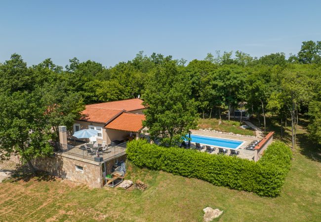 Villa in Sveta Nedelja - Villa St. Nikola for 8 + 2 near Labin - Rabac with jacuzzi & pet friendly Villa in Sveta Nedelja - Villa St. Nikola for 8 + 2 near Labin - Rabac with jacuzzi & pet friendly