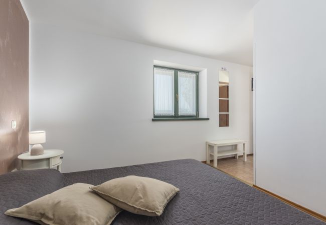 Villa in Kanfanar - Villa Ana Rita for 6 people - beautiful rustical villa with heated pool & jacuzzi in Central Istria Villa in Kanfanar - Villa Ana Rita for 6 people - beautiful rustical villa with heated pool & jacuzzi in Central Istria