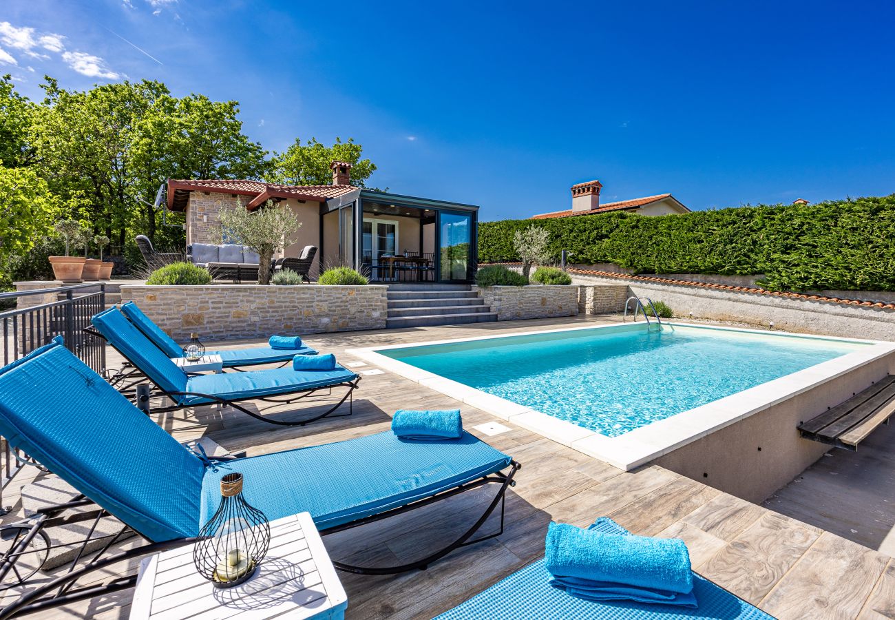 Villa in Salakovci - Villa Krasna Kuća for 5 people near Labin - Rabac with private heated pool