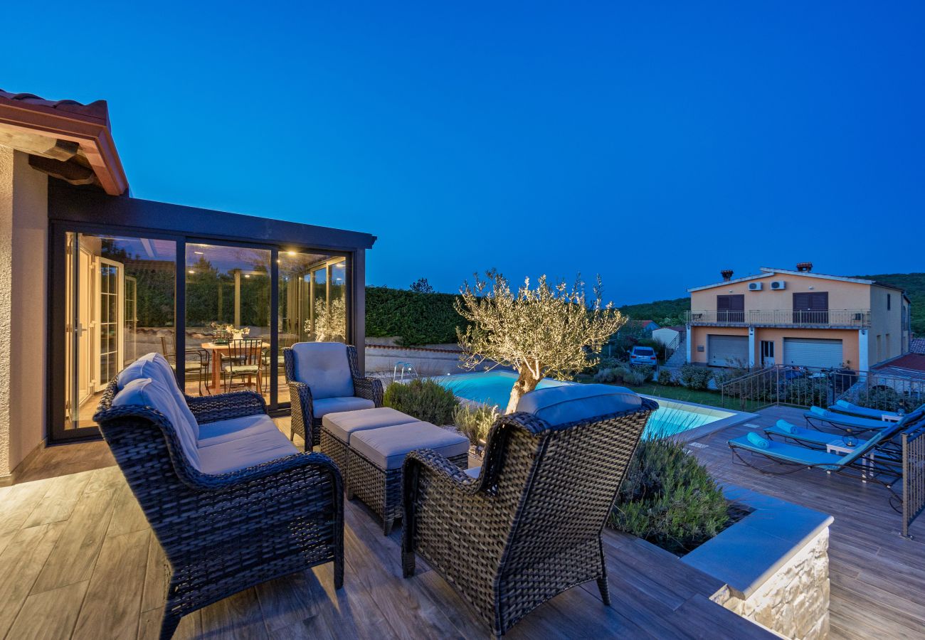 Villa in Salakovci - Villa Krasna Kuća for 5 people near Labin - Rabac with private heated pool