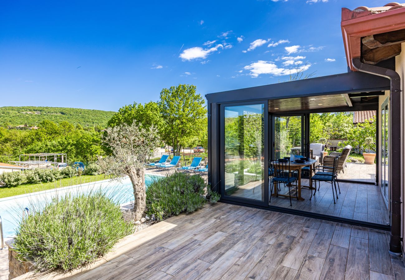 Villa in Salakovci - Villa Krasna Kuća for 5 people near Labin - Rabac with private heated pool