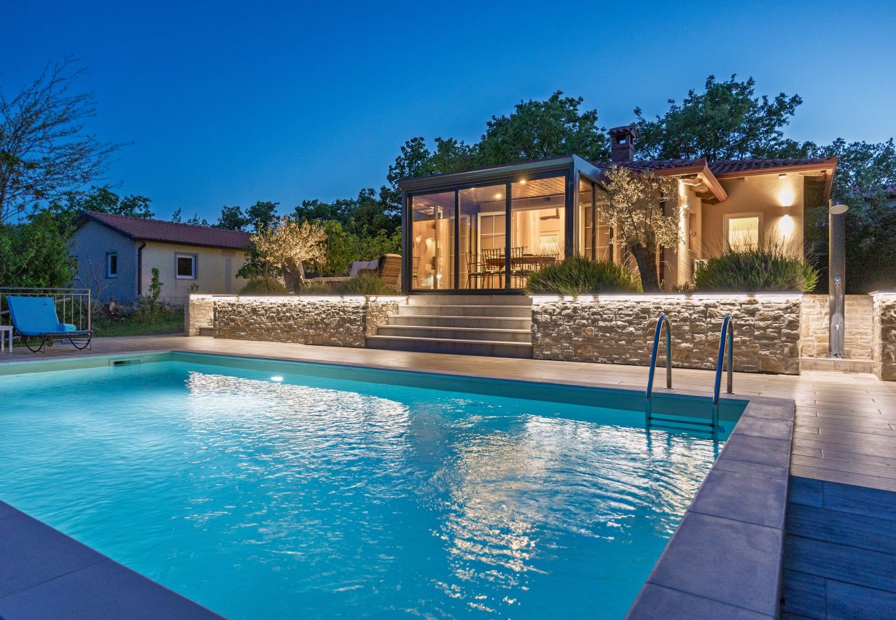 Villa in Salakovci - Villa Krasna Kuća for 5 people near Labin - Rabac with private heated pool