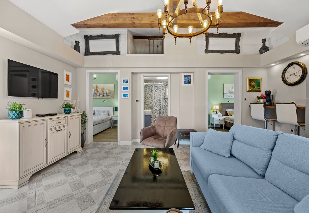 Villa in Salakovci - Villa Krasna Kuća for 5 people near Labin - Rabac with private heated pool