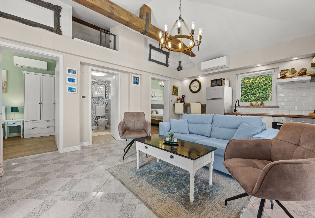 Villa in Salakovci - Villa Krasna Kuća for 5 people near Labin - Rabac with private heated pool