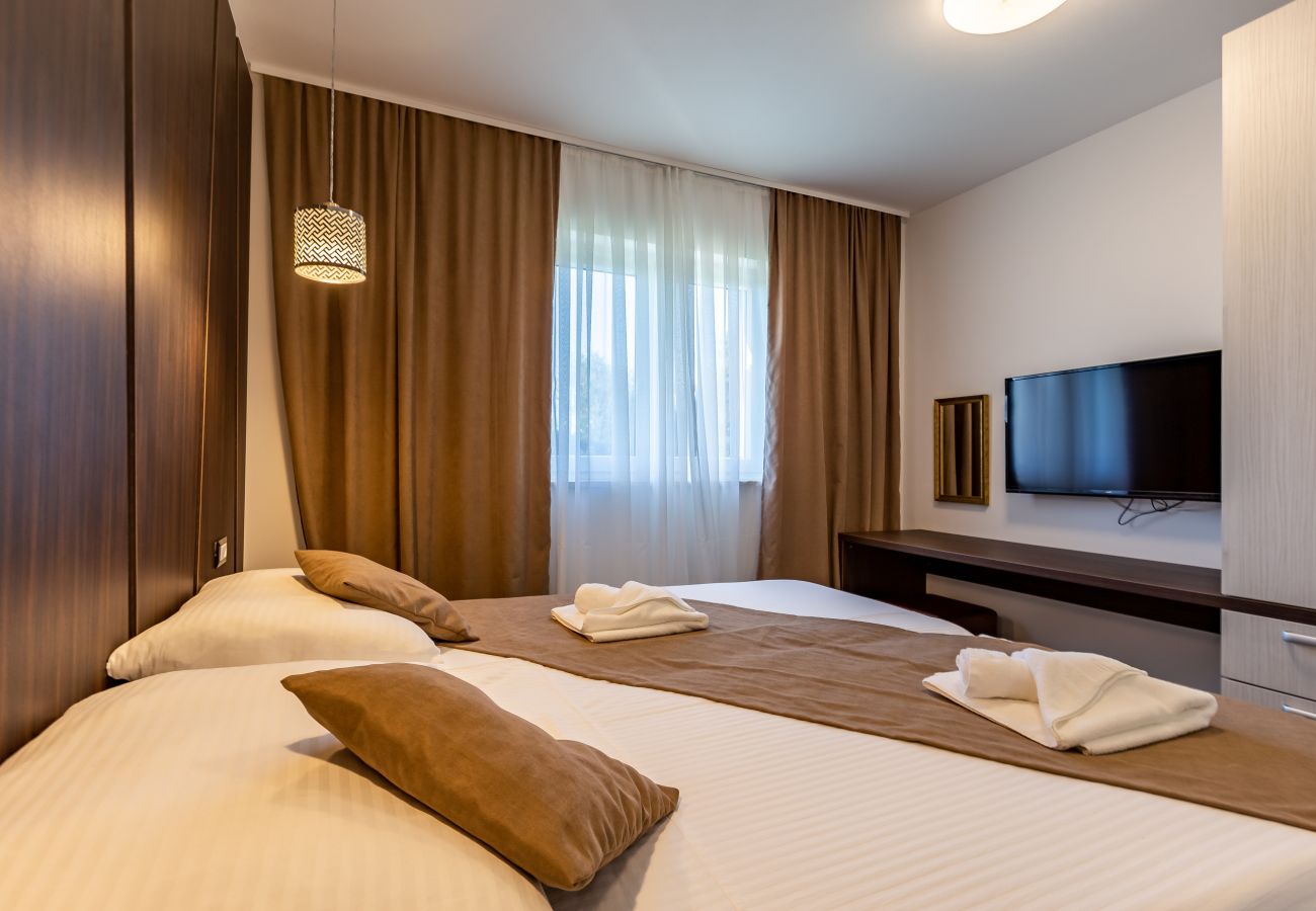Villa in Šišan - Villa Alba Bianca near Pula for 6 people with children playground and wellness