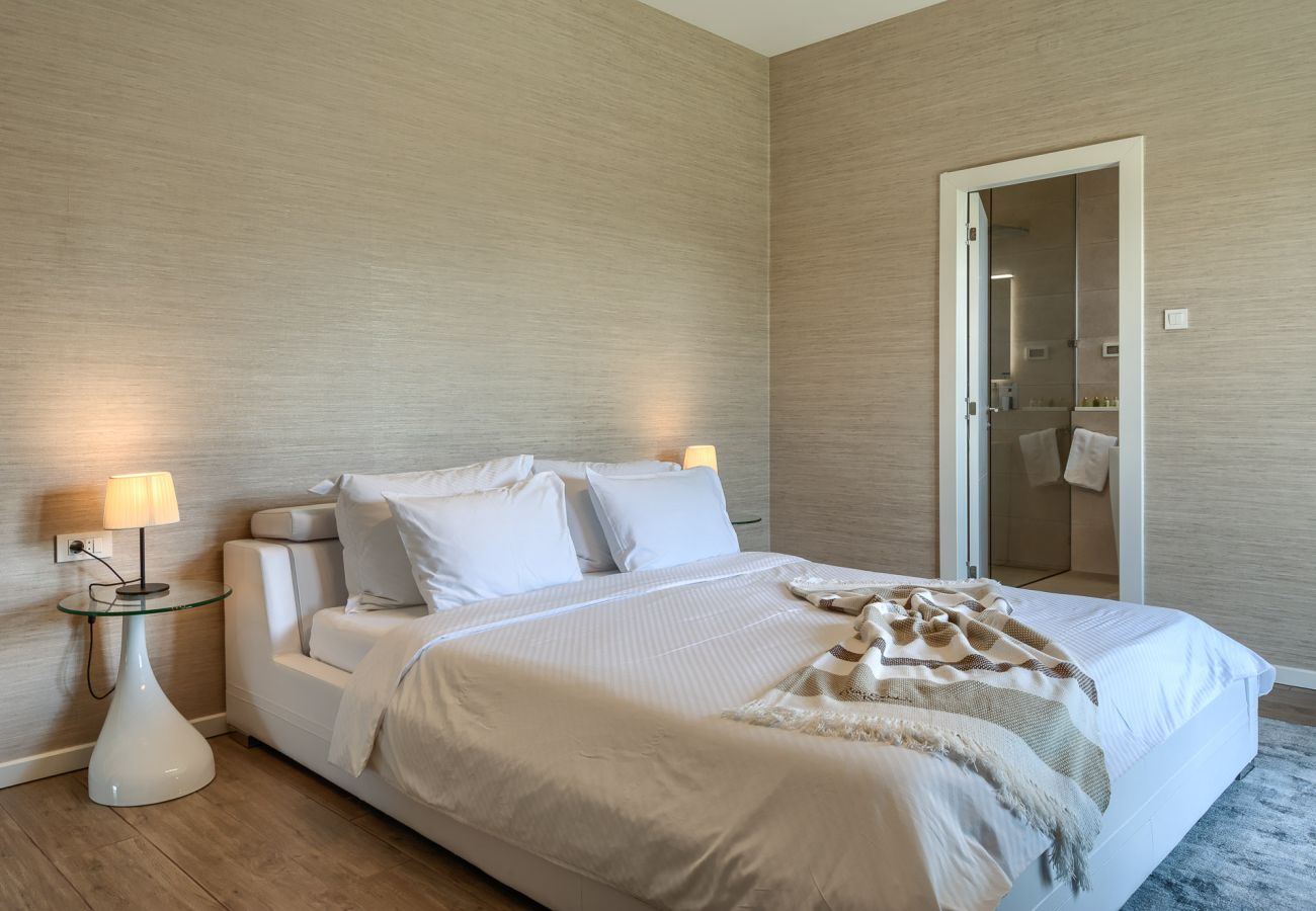Villa in Juršici - Villa LaDominika for 14 people with wellness, tennis court, 50 m2 heated pool in Central Istria
