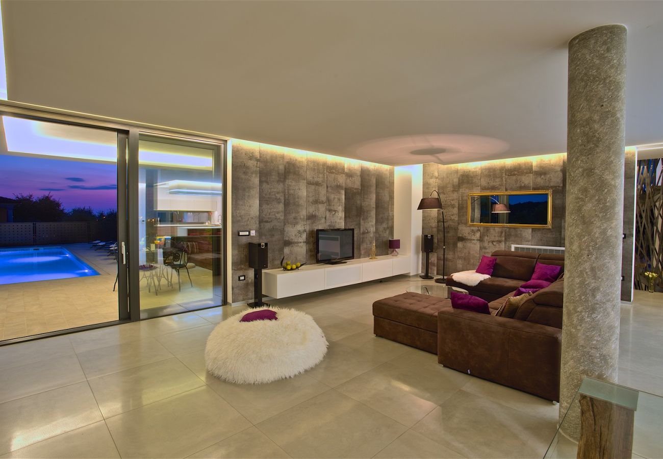 Villa in Višnjan - Villa Aria Višnjan in Central Istria for 12 people - pet friendly with wellness & sea view