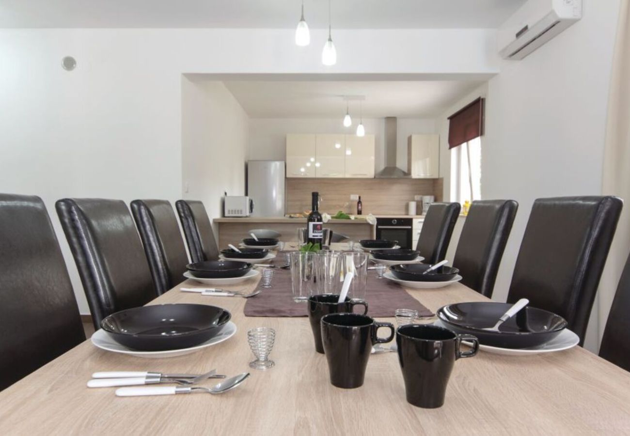 Villa in Filipana - Casa Filipana for 8 people near Pula with volleyball pitch and children playground