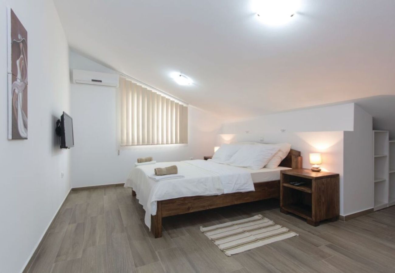 Villa in Filipana - Casa Filipana for 8 people near Pula with volleyball pitch and children playground