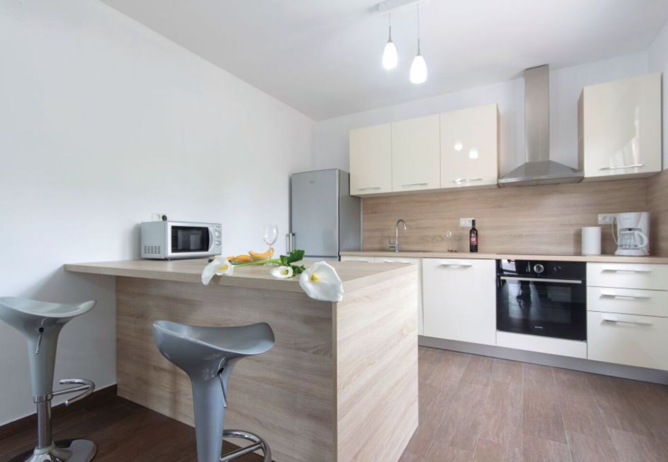 Villa in Filipana - Casa Filipana for 8 people near Pula with volleyball pitch and children playground