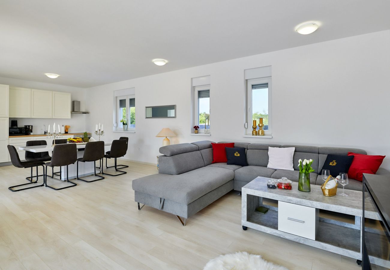 Villa in Marcana - Villa Maas for 10 people near Pula with salt - water pool & pet friendly