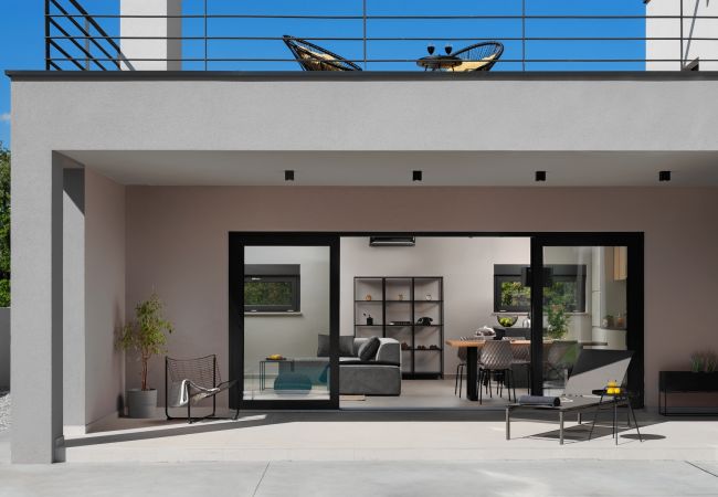 Villa in Gajana - Villa Median for 10 people with sea view, kids playground & pet friendly - only 3 km from beach  Villa in Gajana - Villa Median for 10 people with sea view, kids playground & pet friendly - only 3 km from beach