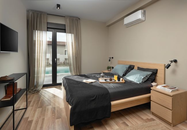 Villa in Gajana - Villa Median for 10 people with sea view, kids playground & pet friendly - only 3 km from beach  Villa in Gajana - Villa Median for 10 people with sea view, kids playground & pet friendly - only 3 km from beach