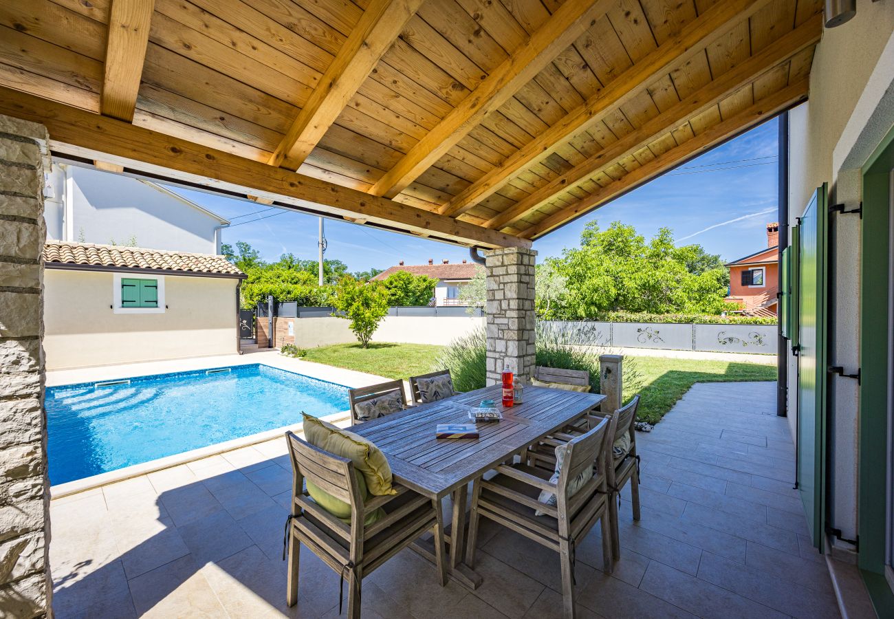Villa in Umag - Villa Stella Juricani for 6 people near Umag with private pool only 4 km from the beach