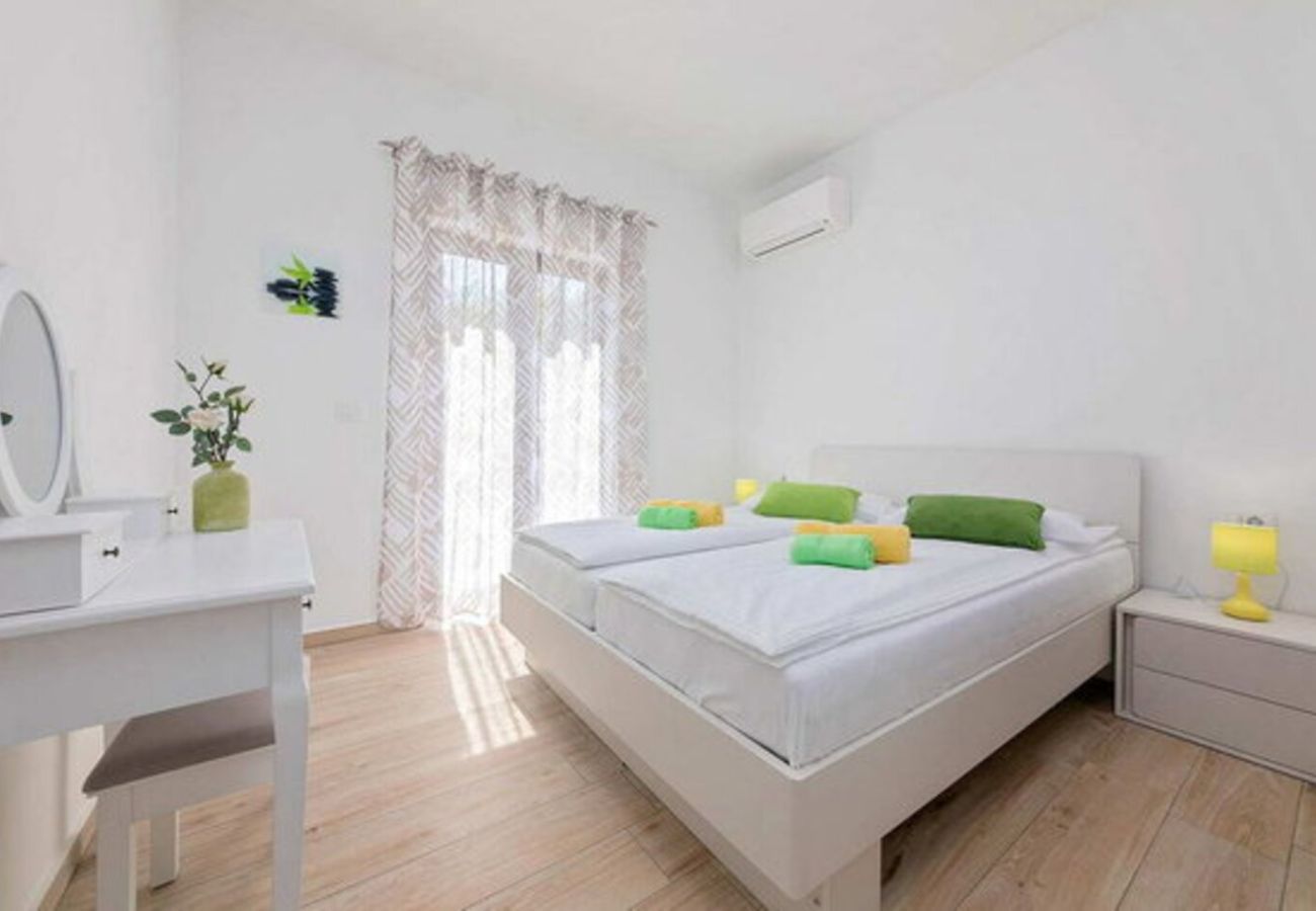 Villa in Labin - Villa Milica near Labin for 8 people with private pool & kids playground - pet friendly
