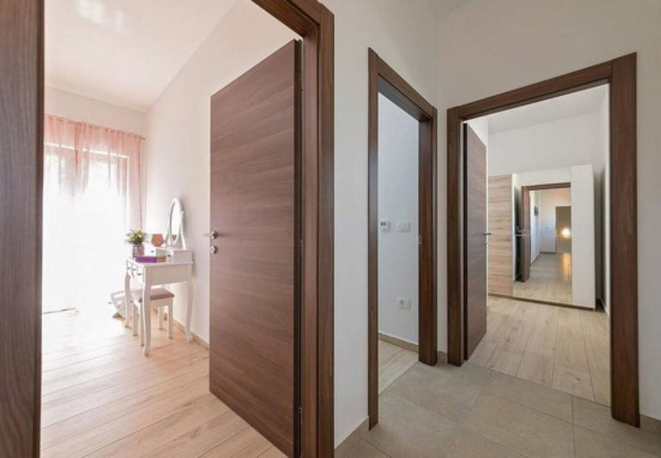Villa in Labin - Villa Milica near Labin for 8 people with private pool & kids playground - pet friendly
