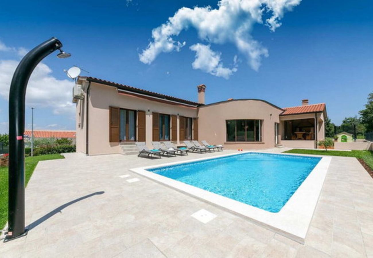 Villa in Labin - Villa Milica near Labin for 8 people with private pool & kids playground - pet friendly