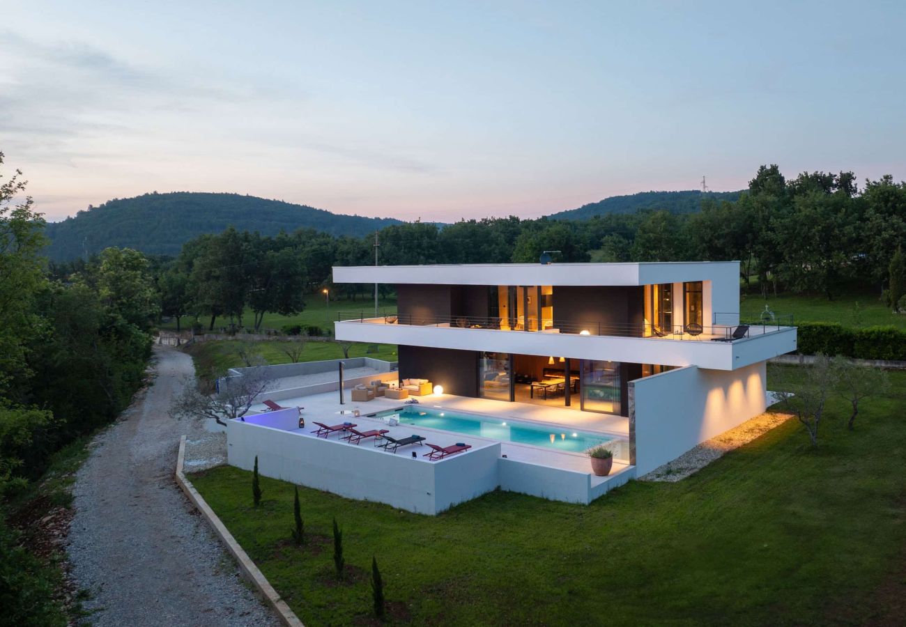 Villa in Šterna - Luxury Villa She for 6 people with 61 m2 private pool, kids playground & sport activities on-side