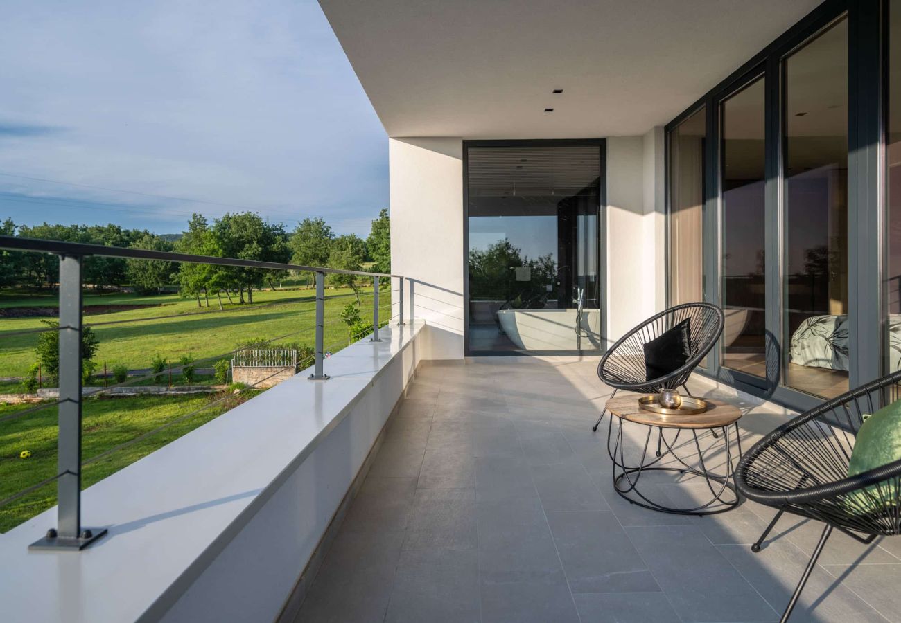 Villa in Šterna - Luxury Villa She for 6 people with 61 m2 private pool, kids playground & sport activities on-side