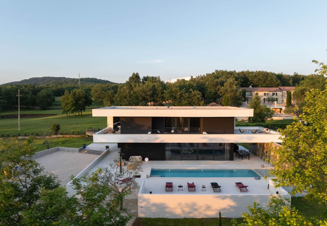 Villa in Šterna - Luxury Villa She for 6 people with 61 m2 private pool, kids playground & sport activities on-side