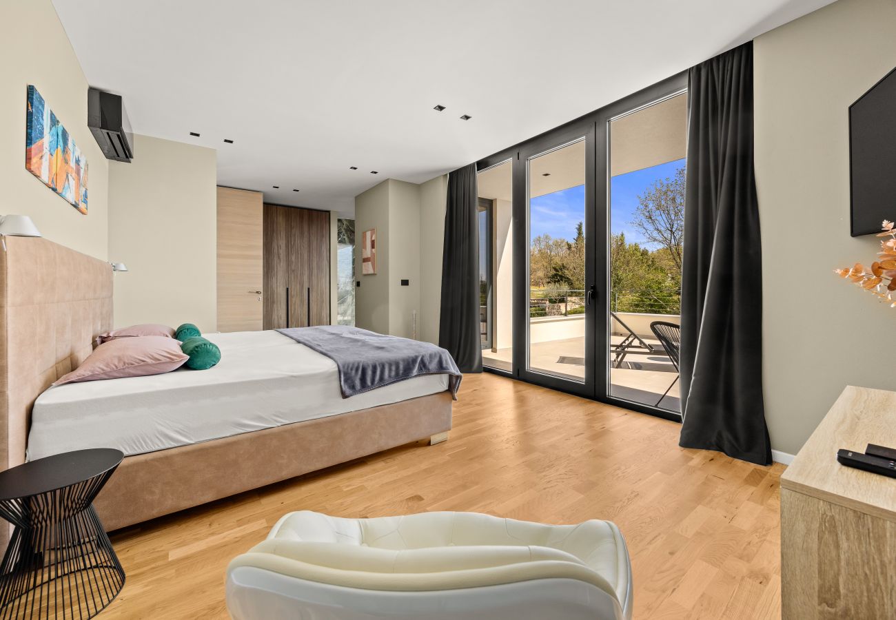 Villa in Šterna - Luxury Villa She for 6 people with 61 m2 private pool, playground & activities on-side for adults and kids