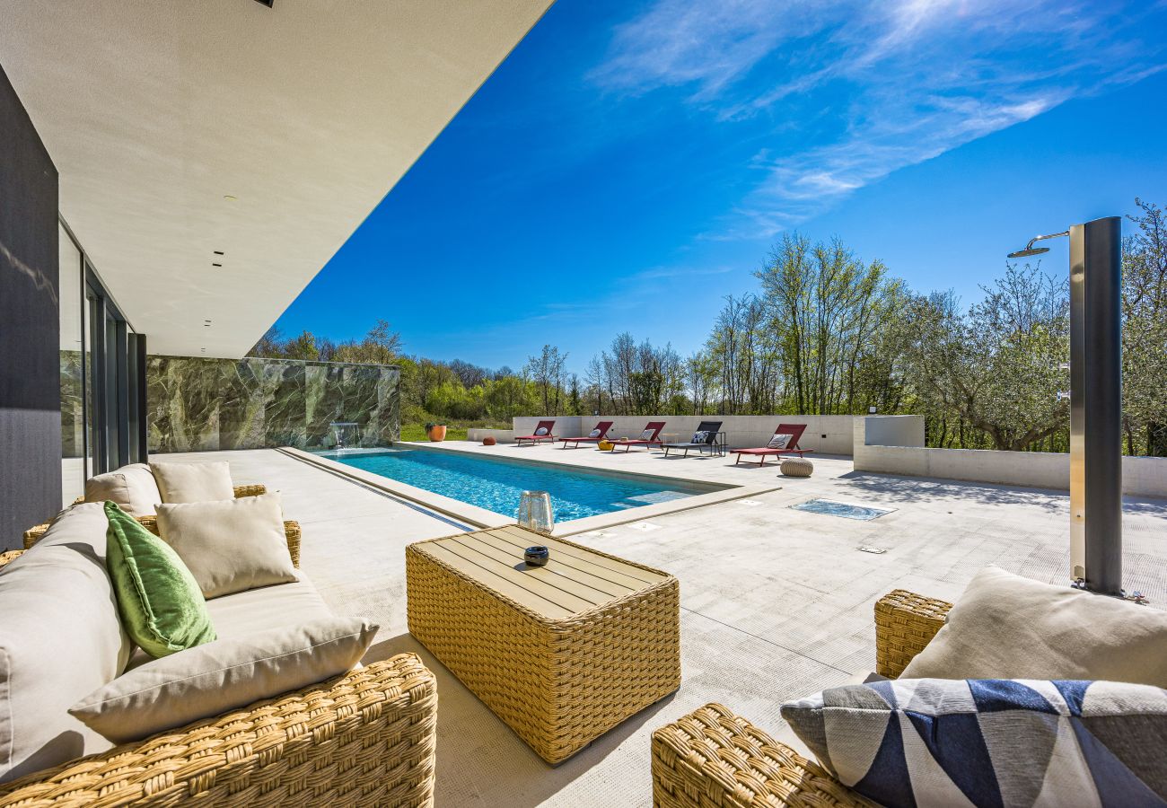 Villa in Šterna - Luxury Villa She for 6 people with 61 m2 private pool, playground & activities on-side for adults and kids