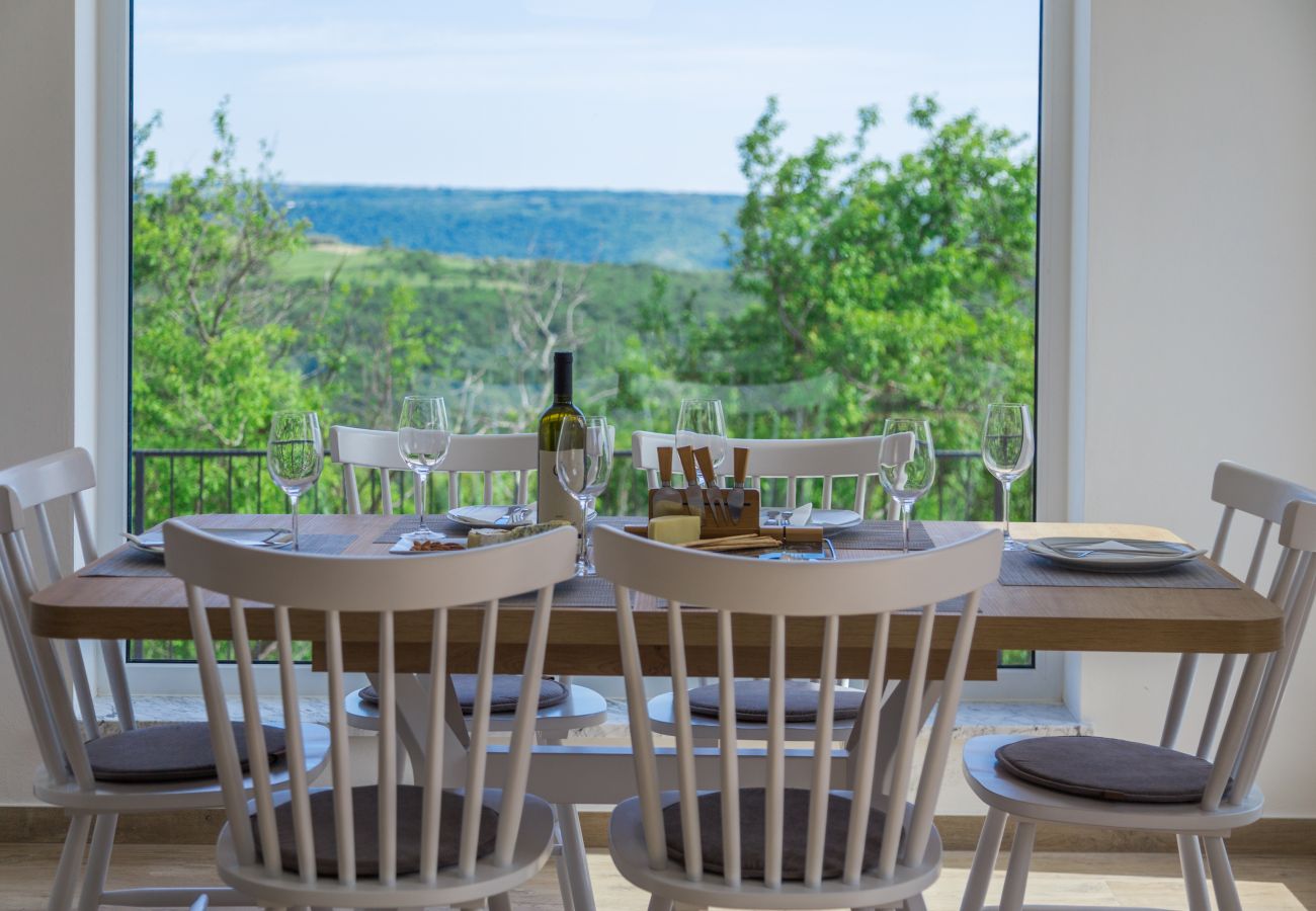 Villa in Krasica - Villa Skraline for 6 people near Umag with salt-water private pool & sea view