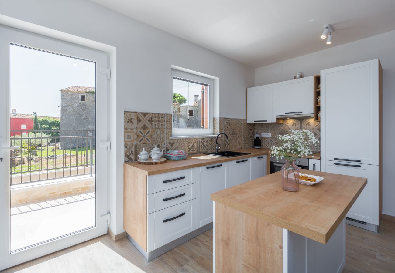 Villa in Krasica - Villa Skraline for 6 people near Umag with salt-water private pool & sea view