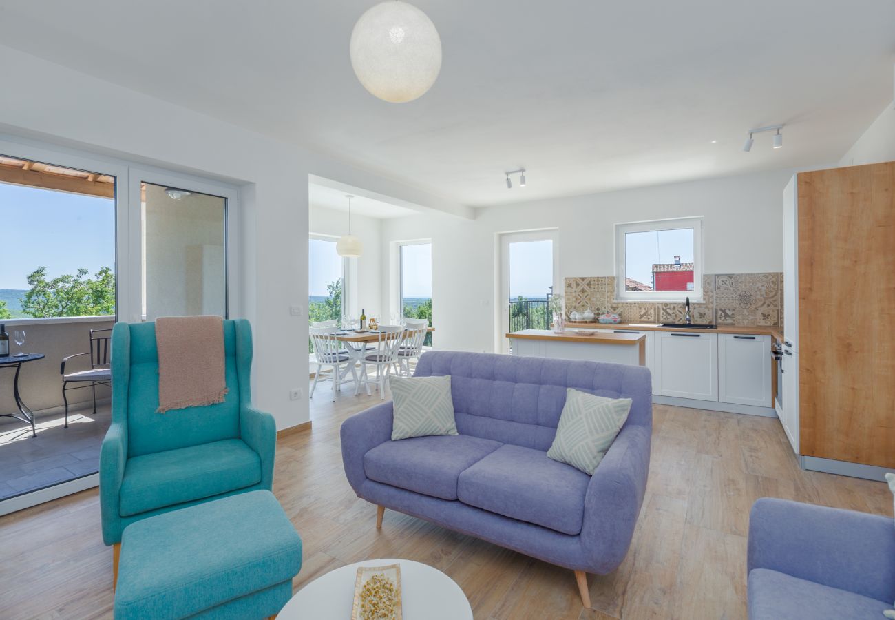 Villa in Krasica - Villa Skraline for 6 people near Umag with salt-water private pool & sea view