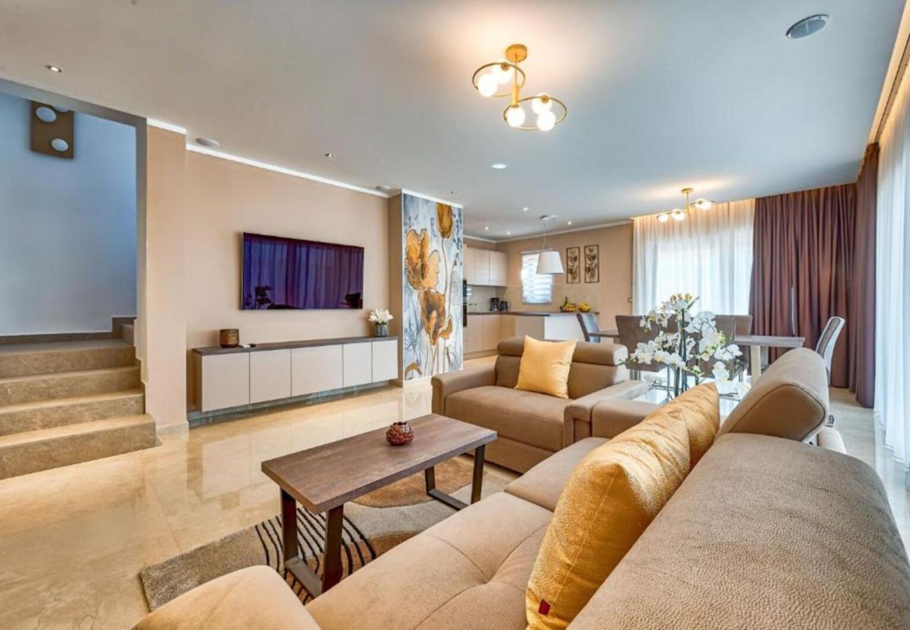 Villa in Salakovci - Villa Astrid near Labin - Rabac for 11 people with 55 m2 private pool & sea view - pet friendly