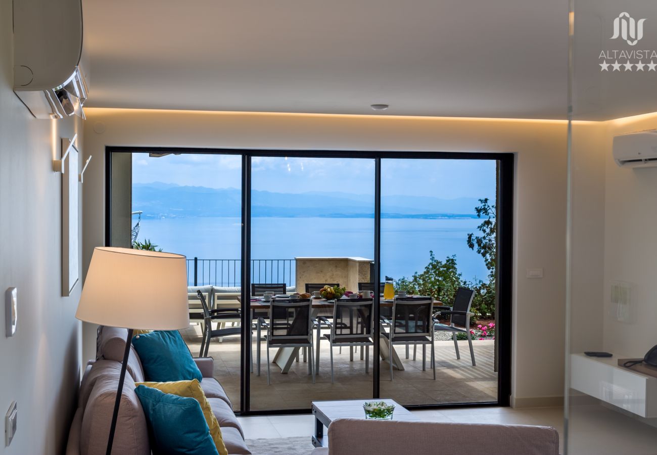 Villa in Poljane - Luxury Villa AltaVista near Opatija for 8 people with wellness, private mini golf court & amazing sea view