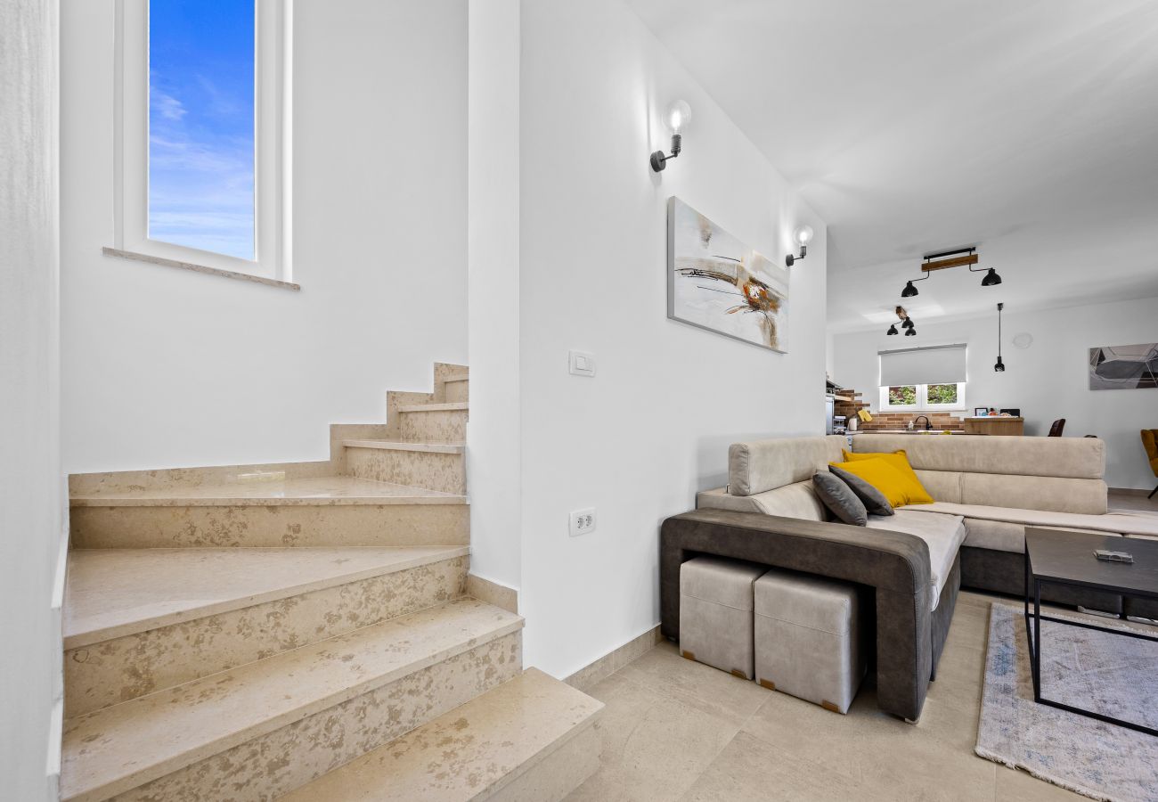 Villa in Rovinjsko Selo - Villa Terrana near Rovinj for 6 people with private pool 