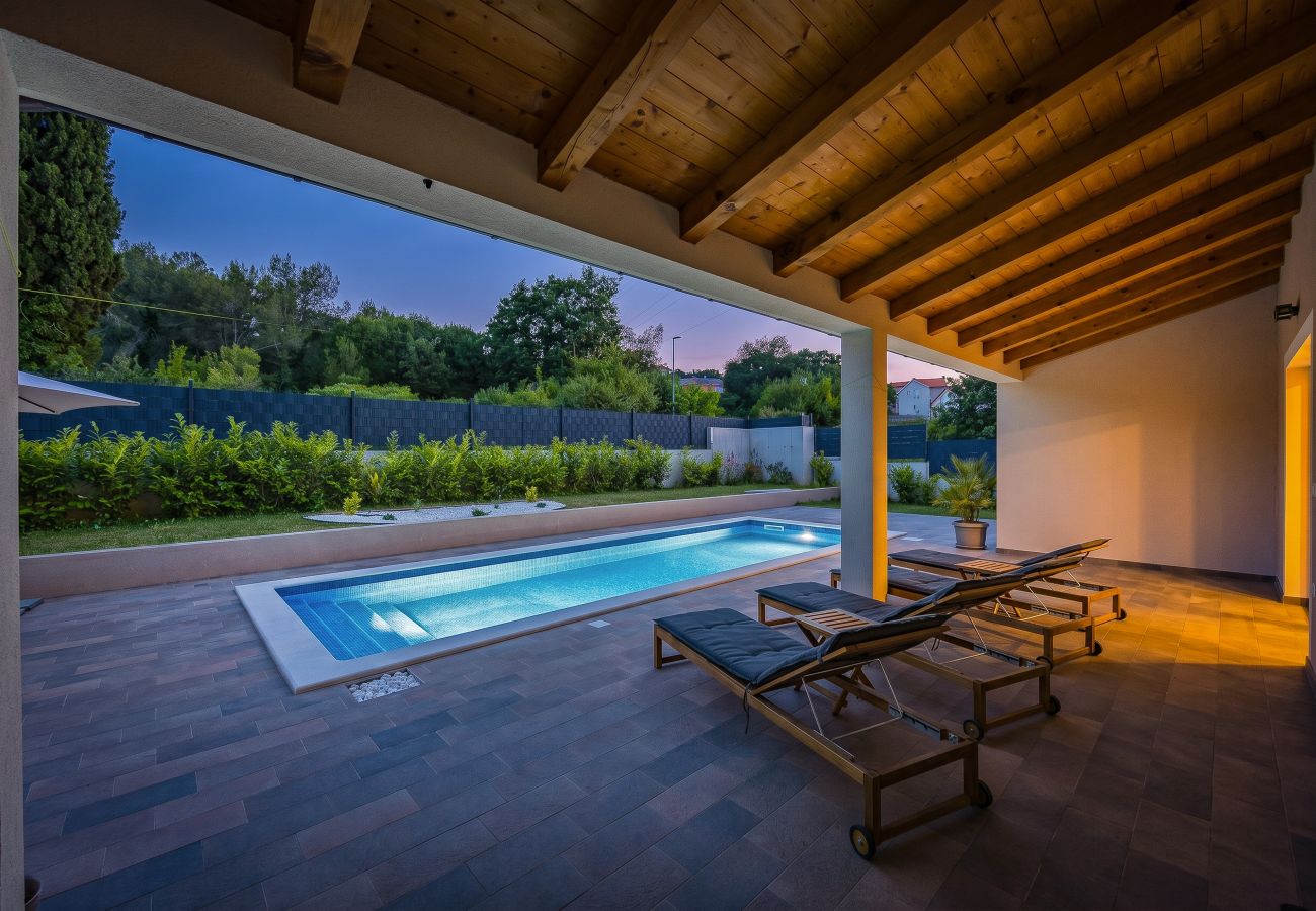 Villa in Rovinjsko Selo - Villa Terrana near Rovinj for 6 people with private pool 