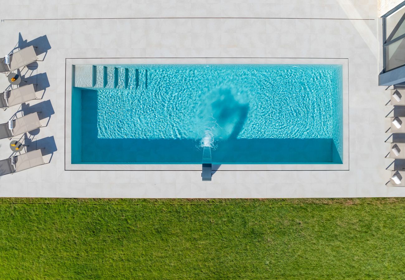 Villa in Anžici - Villa Asmoa for 8 people near Poreč with 45 m2 heated pool, wellness & sea view
